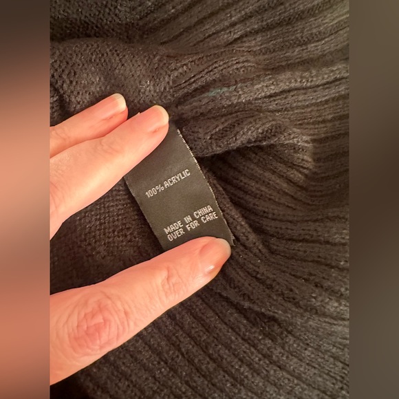 by&by Long Sleeve Sweater Dress - Green Chevron - Picture 10 of 11